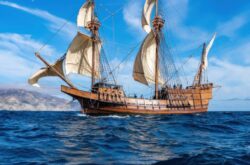 Spanish explorer sails into San Diego Bay (28 Sept 1542)