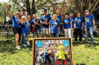 Hertford-Shanty-Folk-Image3