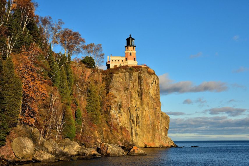 Minnesota-Two-Harbors-Split-Rock-Lighthouse-1440x961