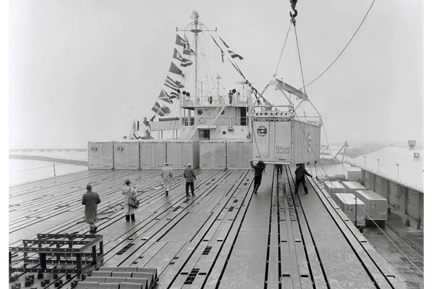 first-containers-loading-ss-ideal-x-1956